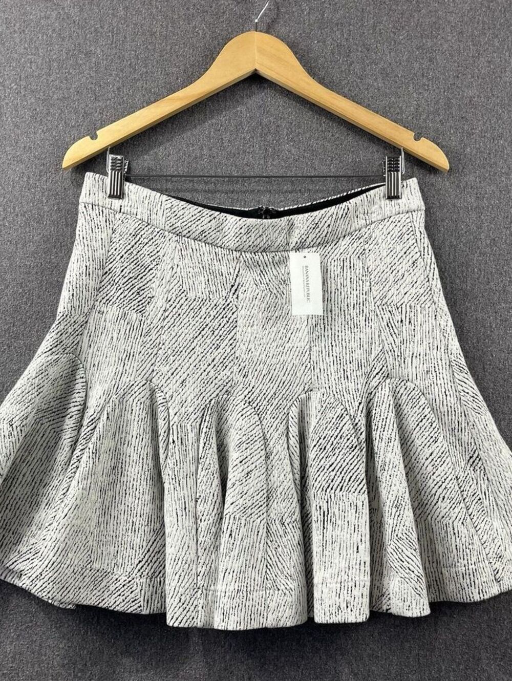NWT Banana Republic Women’s Skirt Size 8 Black White Textured A-Line Flared